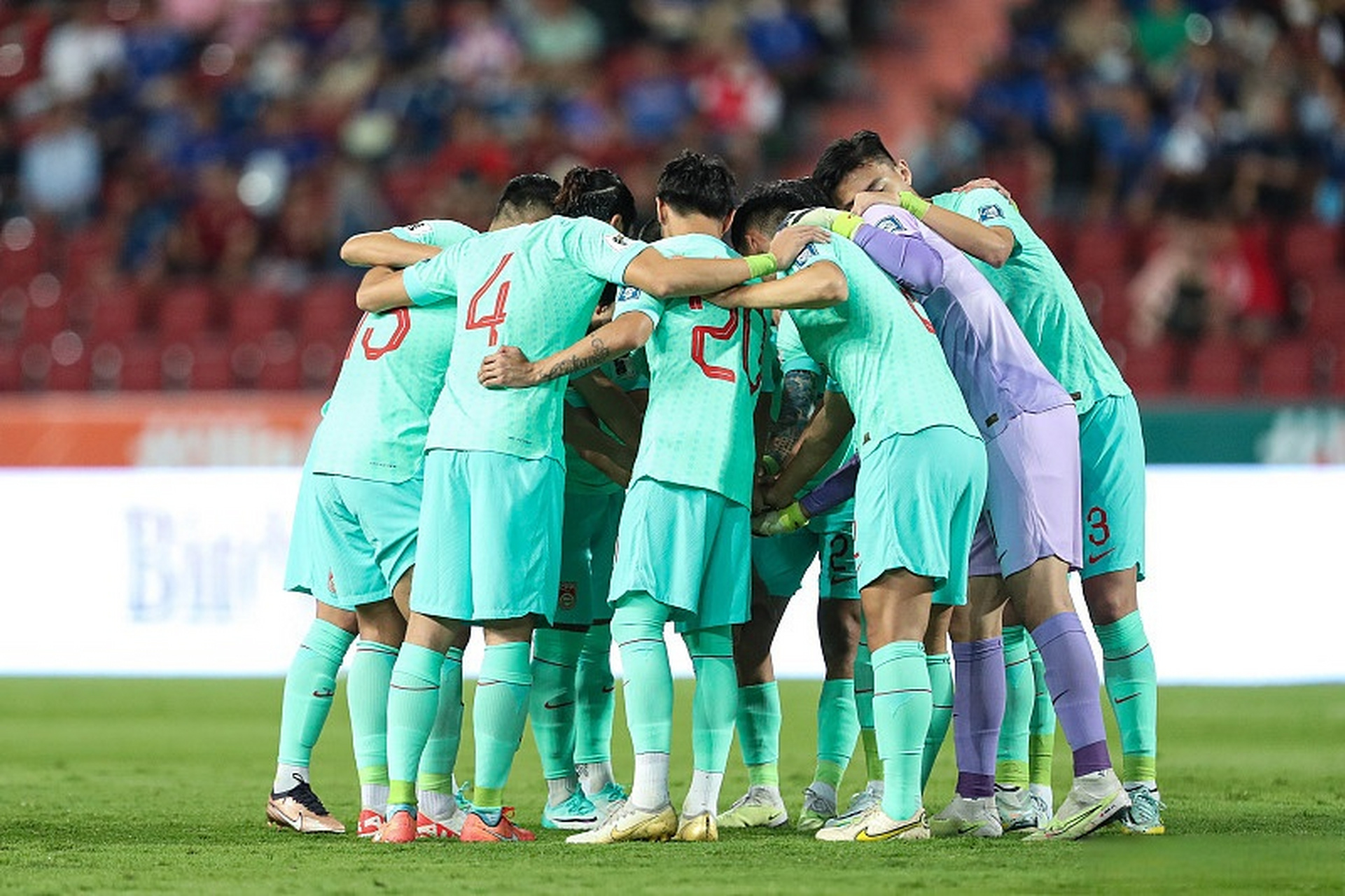 dafabet-国内足球联赛上演激烈角逐,球员积极备战的是谁