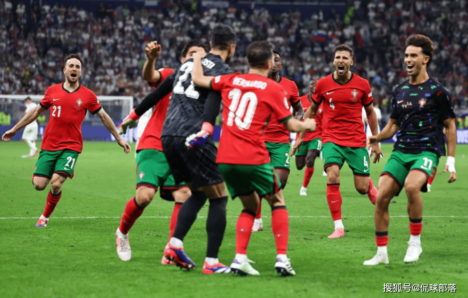法国欧洲杯决赛葡萄牙加时10击败东道主法国
